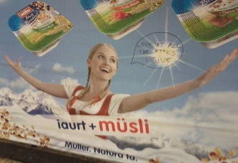 part 2.iaurt + müsli: metrou romană